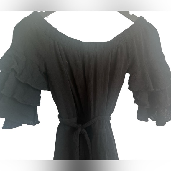 Lulus Flounce Sleeve Off the Shoulder Black Romper Size Small - Picture 5 of 8